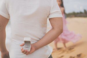 How to Plan a Surprise Proposal Without Her Suspecting a Thing